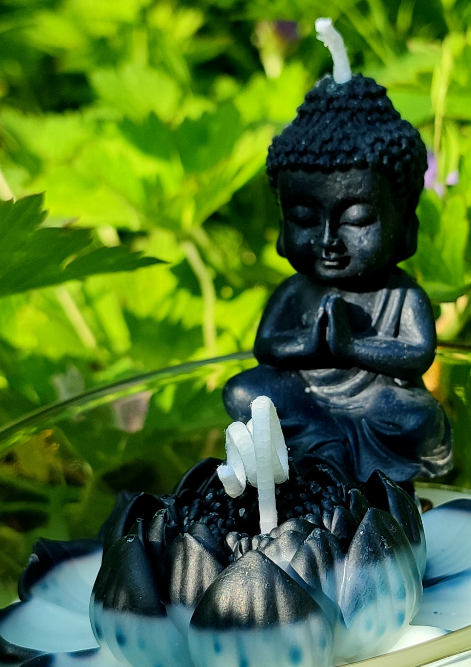 Buddha en prière Recueillement • Gratitude • Présence
