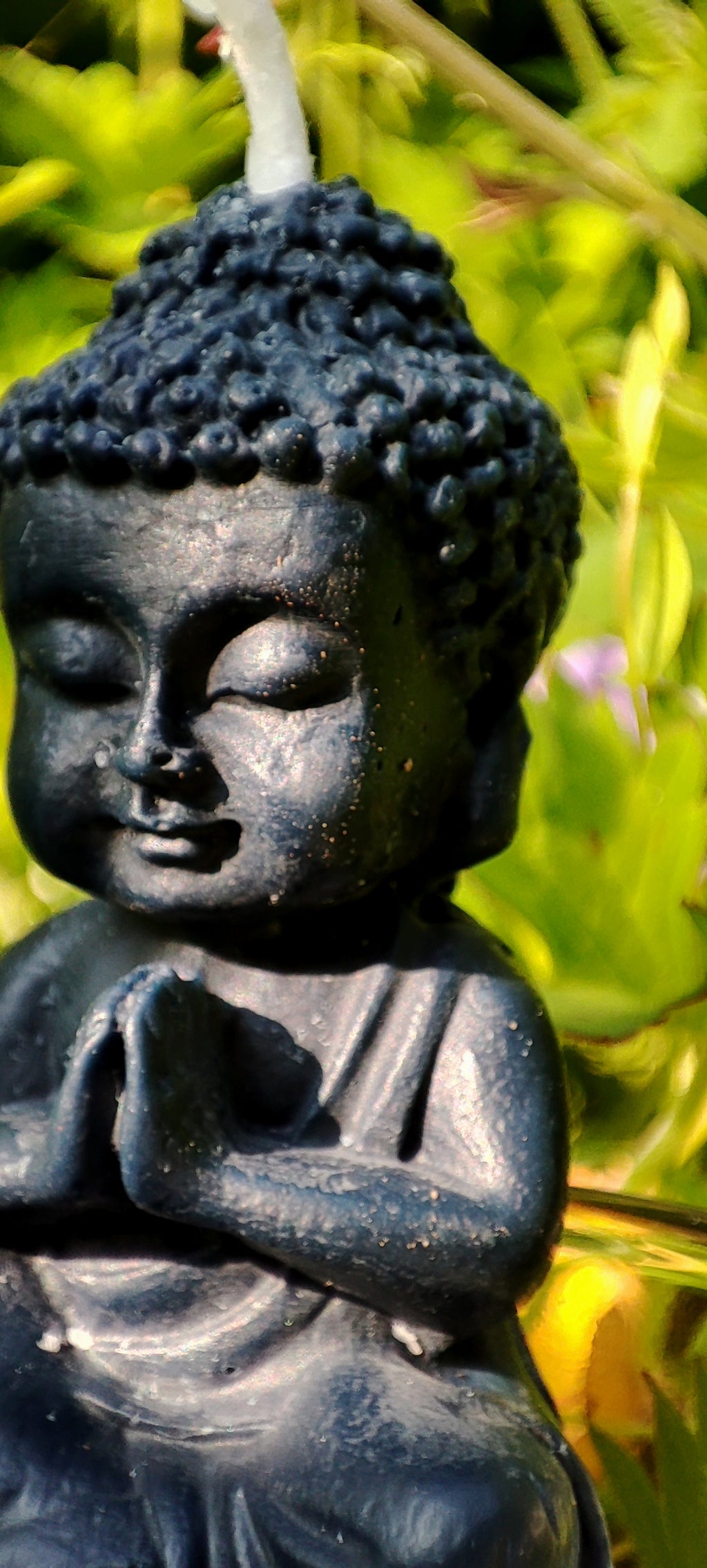 Buddha en prière Recueillement • Gratitude • Présence